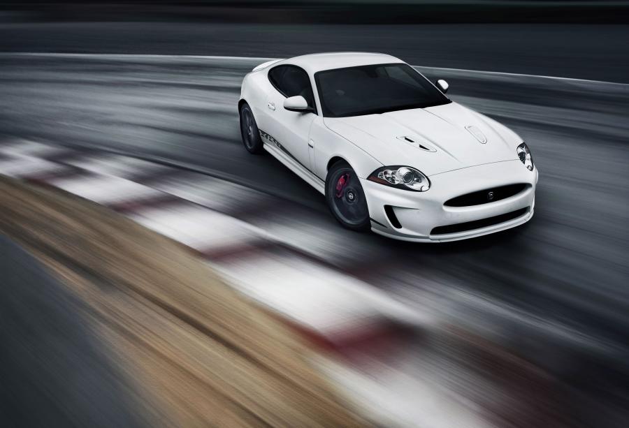  Jaguar XKR Black Pack 2010 года  (фото 1 из 23)